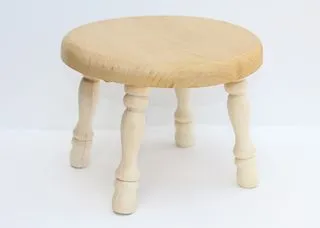 Lạc vào khu vườn cổ tích với ghế nấm xinh xinh