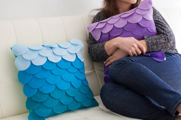 Làm gối ôm vảy cá cực độc đáo