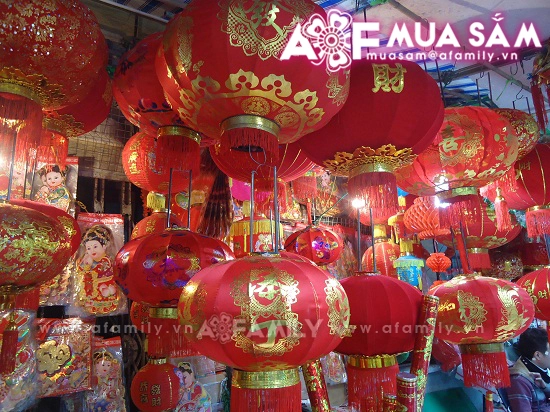 Chọn đồ trang trí ngày Tết tiết kiệm mà đẹp lung linh