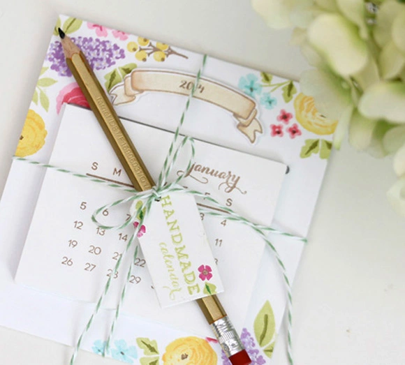 Tự l&#224;m lịch để b&#224;n năm mới &#39;chỉ ri&#234;ng bạn c&#243;&#39;
