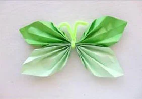 Gấp bướm xinh nhiều m&#224;u sắc chỉ với 1 ph&#250;t