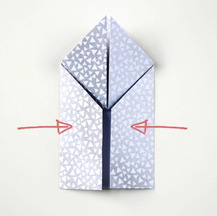 C&#225;ch gấp giấy h&#236;nh tr&#225;i tim phong c&#225;ch origami tặng n&#224;ng 8/3