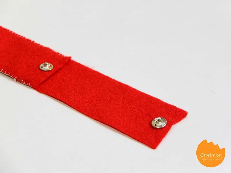 C&#225;ch l&#224;m bookmark handmade k&#232;m t&#250;i g&#224;i b&#250;t tiện lợi