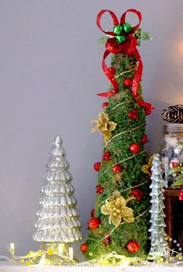 C&#225;ch l&#224;m c&#226;y th&#244;ng Noel từ giấy nh&#225;m v&#224; r&#234;u