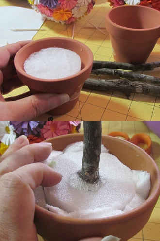 C&#225;ch l&#224;m chậu hoa bằng giấy đẹp kh&#244;ng l&#224;m tiếc ngẩn ngơ