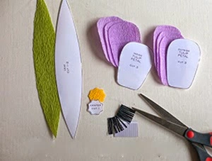 C&#225;ch l&#224;m hoa tulip bằng giấy nh&#250;n trang tr&#237; nh&#224; ng&#224;y Tết