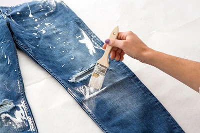 H&#244; biến quần jean cũ th&#224;nh m&#243;n đồ vừa c&#225; t&#237;nh vừa độc đ&#225;o
