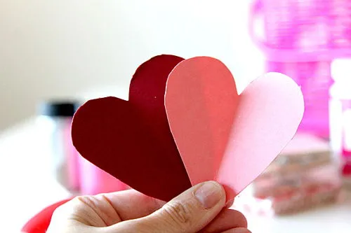 C&#225;ch l&#224;m thiệp 8/3 tr&#225;i tim &#253; nghĩa d&#224;nh tặng mẹ y&#234;u