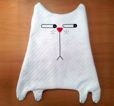 May gối handmade ch&#250; m&#232;o bắt c&#225; y&#234;u đến &quot;rụng tim&quot;