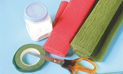G&#243;p giấy học c&#225;ch l&#224;m hoa hồng đơn giản m&#224; đẹp &#39;miễn b&#224;n&#39;