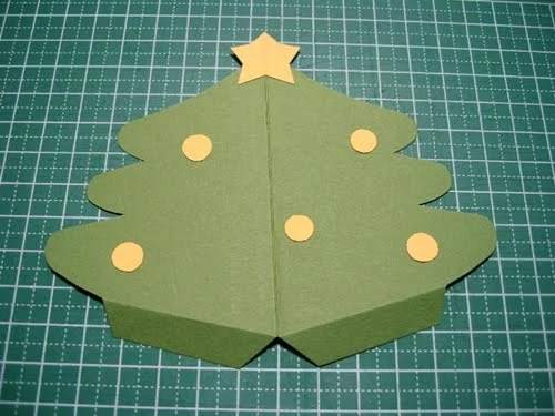 C&#225;ch l&#224;m thiệp Gi&#225;ng sinh h&#236;nh c&#226;y th&#244;ng Noel