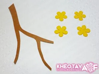 Hướng dẫn l&#224;m phong bao l&#236; x&#236; hoa mai độc đ&#225;o ng&#224;y Tết