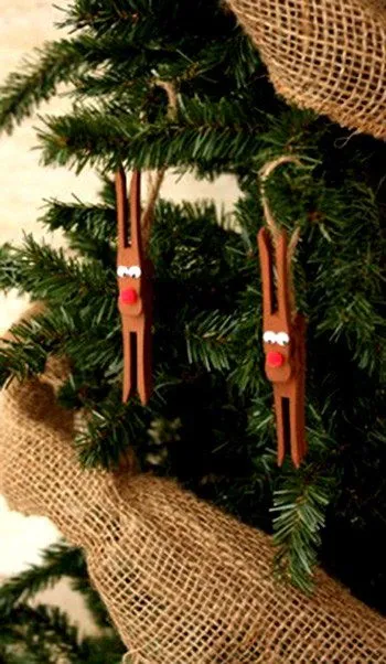 L&#224;m ch&#250; tuần lộc ngộ nghĩnh từ kẹp gỗ trang tr&#237; Noel