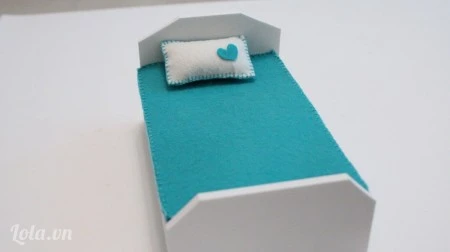L&#224;m giường mini từ giấy b&#236;a m&#244; h&#236;nh cực dễ thương
