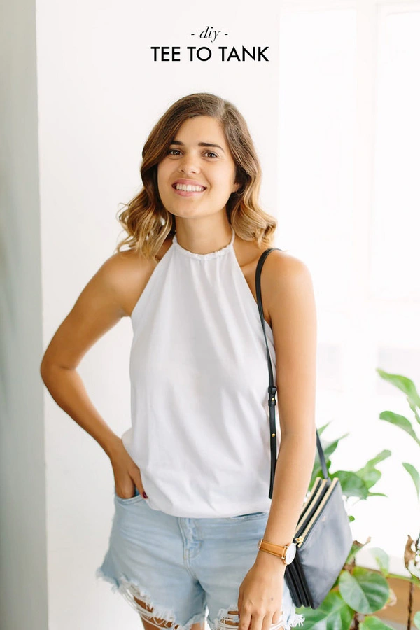 T&#225;i chế &#225;o thun cũ ra ngay tank top khoe vai đ&#243;n h&#232;