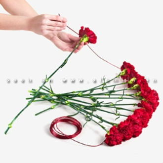 C&#225;ch b&#243; hoa hồng h&#236;nh tr&#225;i tim ngọt ng&#224;o cho Valentine