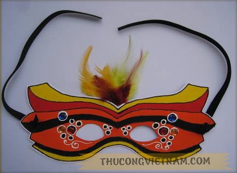 C&#225;ch l&#224;m mặt nạ Halloween đầy b&#237; ẩn m&#224; cuốn h&#250;t
