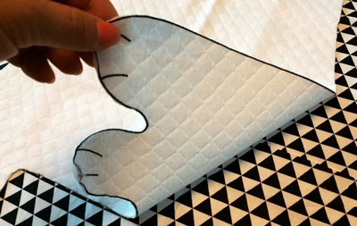May gối handmade ch&#250; m&#232;o bắt c&#225; y&#234;u đến &quot;rụng tim&quot;