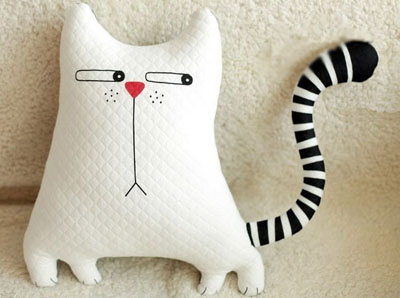 May gối handmade ch&#250; m&#232;o bắt c&#225; y&#234;u đến &quot;rụng tim&quot;