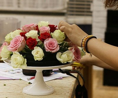 Học 10 c&#225;ch cắm hoa cơ bản v&#224; đơn giản n&#234;n biết