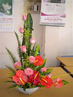Học 10 c&#225;ch cắm hoa cơ bản v&#224; đơn giản n&#234;n biết
