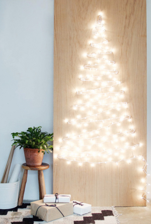 C&#225;ch l&#224;m c&#226;y th&#244;ng Noel ph&#225;t s&#225;ng cho nh&#224; chật