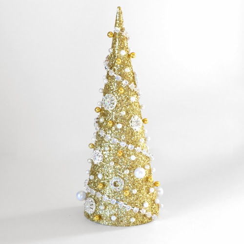L&#224;m c&#226;y th&#244;ng Noel lấp l&#225;nh v&#224; rực rỡ đ&#243;n Gi&#225;ng sinh