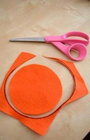 L&#224;m chậu hoa bằng vải nỉ trang tr&#237; ph&#242;ng đ&#243;n Tết về