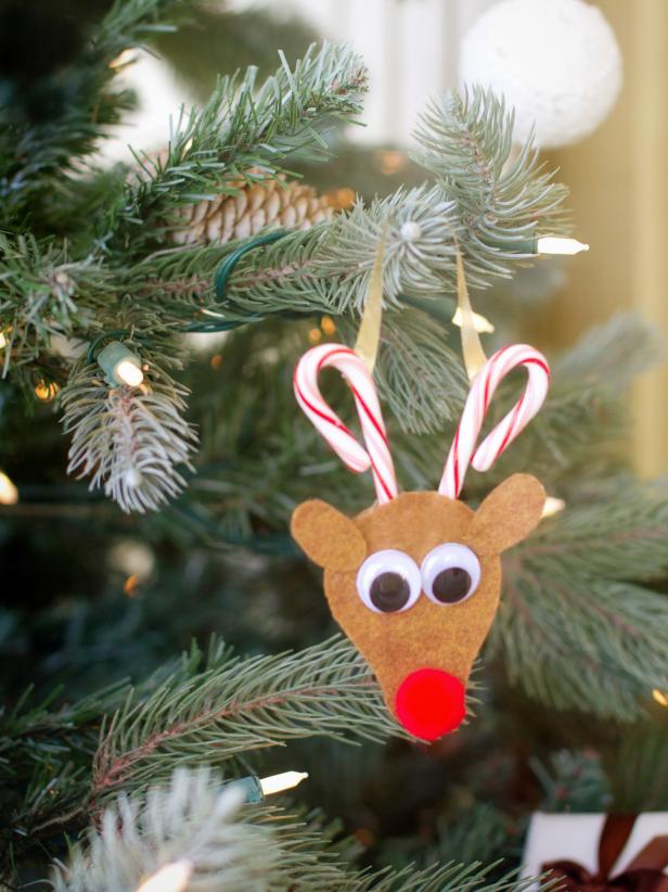 L&#224;m ch&#250; tuần lộc ngộ nghĩnh trang tr&#237; c&#226;y th&#244;ng Noel