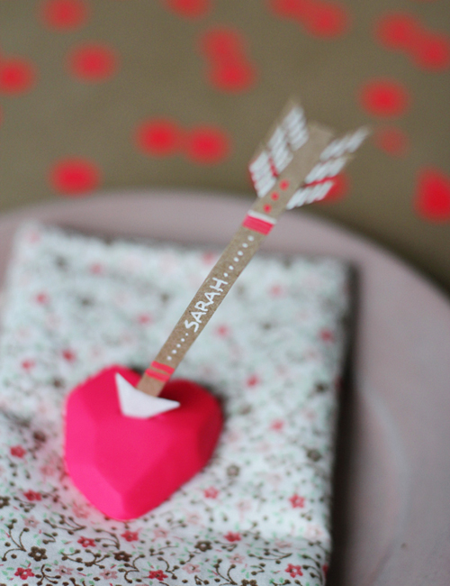 L&#224;m mũi t&#234;n t&#236;nh y&#234;u tặng ch&#224;ng ng&#224;y Valentine trắng